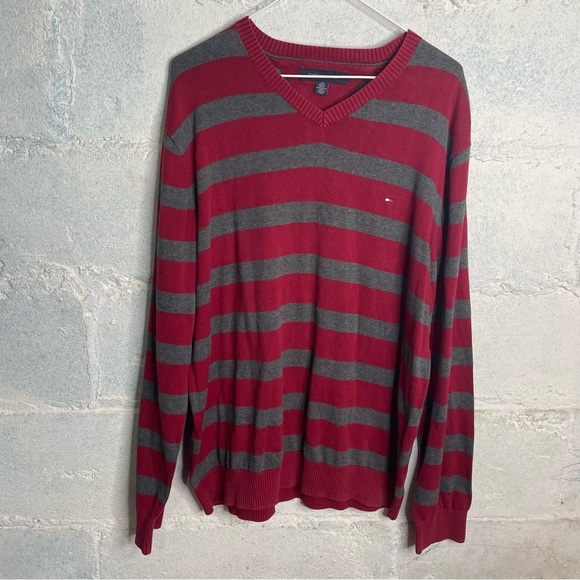 Tommy Hilfiger stripped sweater mens size large red gray - Picture 1 of 2
